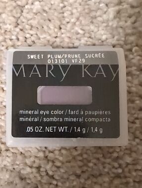 Mary Kay Mineral Eye Color – Sweet Plum (Soft Lavender Plum)